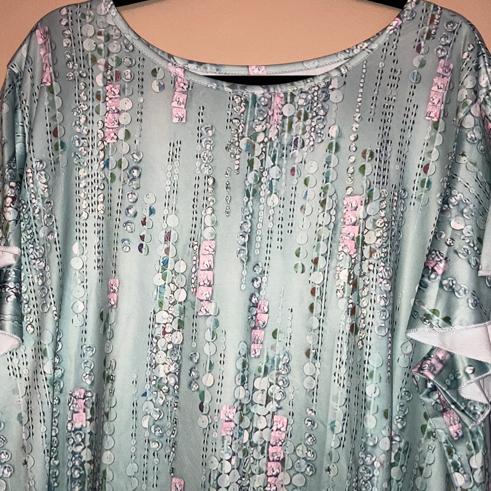 Floral Patterned Tunic Top - Picture 2 of 7